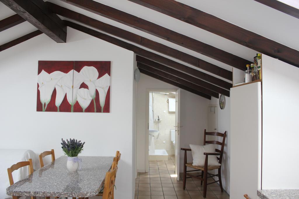 Casa Gialla Gordola Pokój zdjęcie